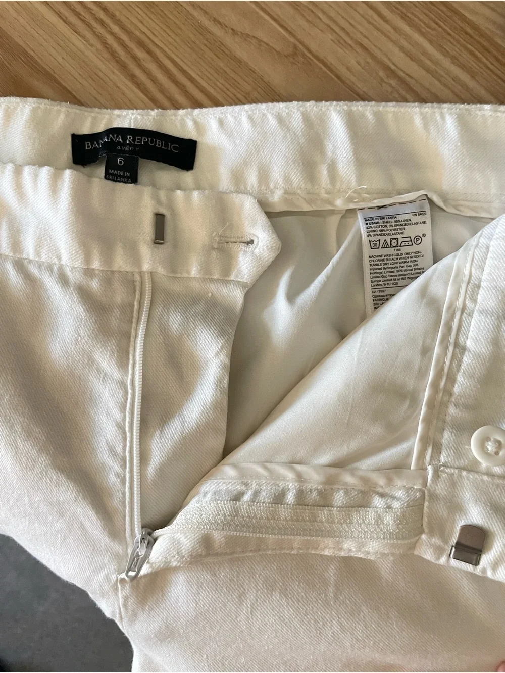 Banana Republic lightweight white